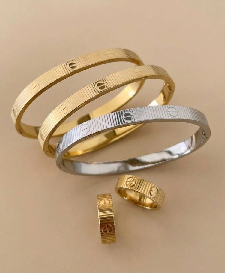 Cartier Ribbed Screw Stainless Steel Bangle and Ring Set